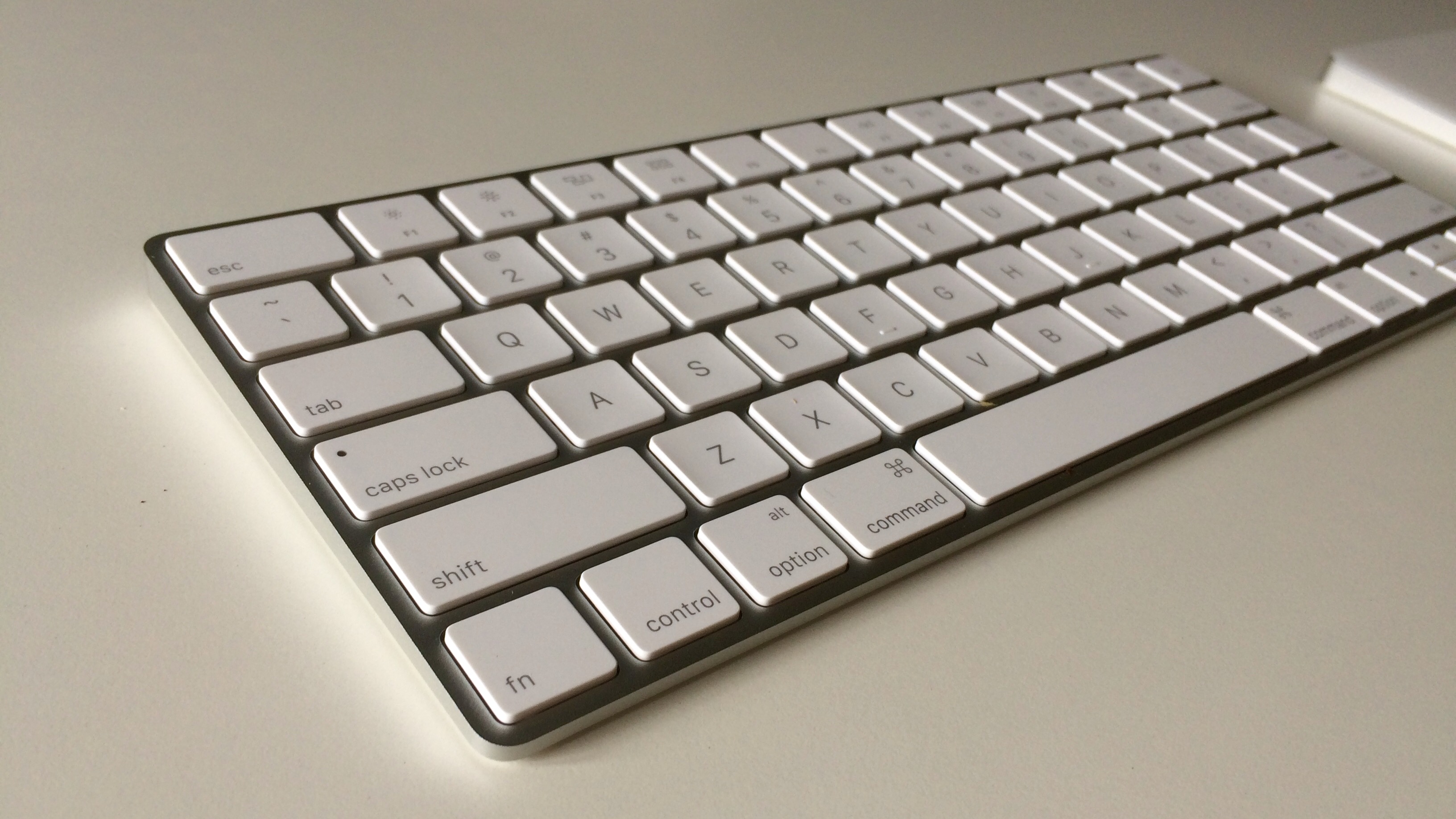 Apple Magic Keyboard, Magic Mouse 2 and Magic Trackpad 2